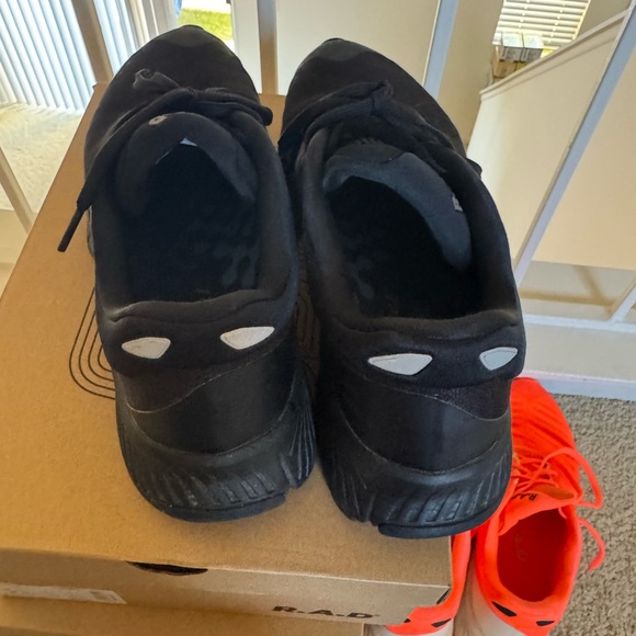 R.A.D R-1 TRIPLE BLACK - Picture 7 of 9